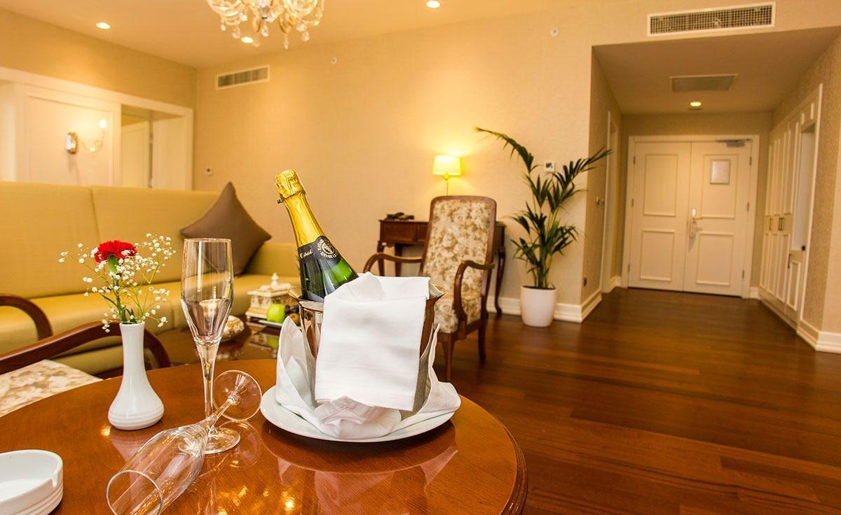 Barida Hotels อุปไปร์ตา ภายนอก รูปภาพ